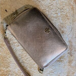 Tory Burch wristlet wallet gold